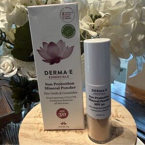 New DERMA-E Essentials Sun Protection Mineral Powder SPF 30 NEW 0.16 oz